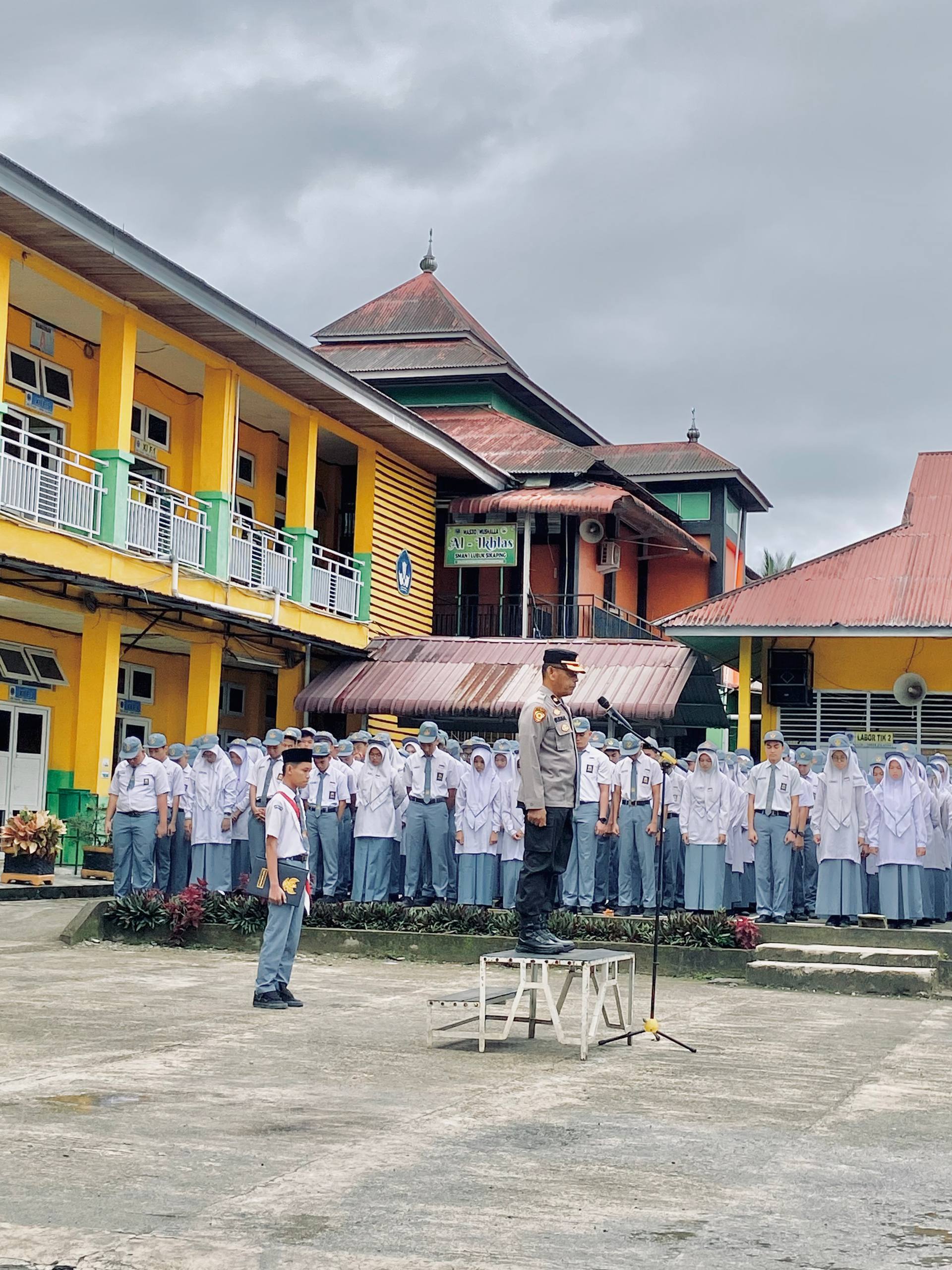 UPACARA BENDERA 17 NOVEMBER 2025